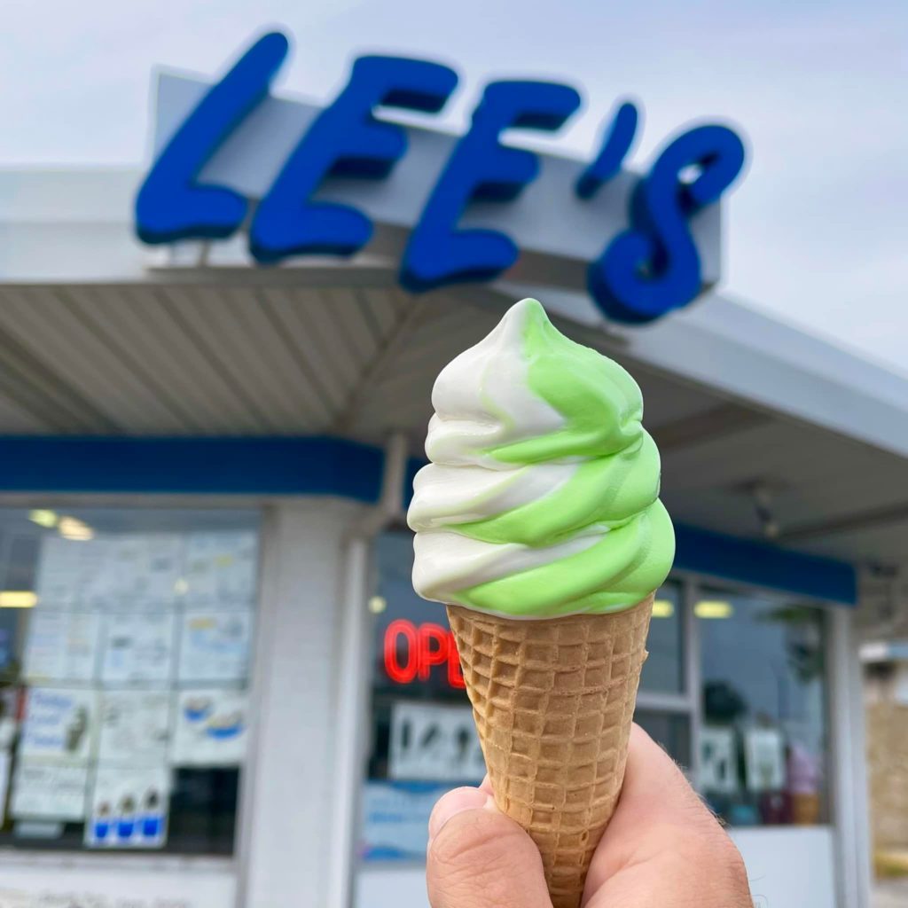 Lee's Dairy Treat in Brookfield Wisconin