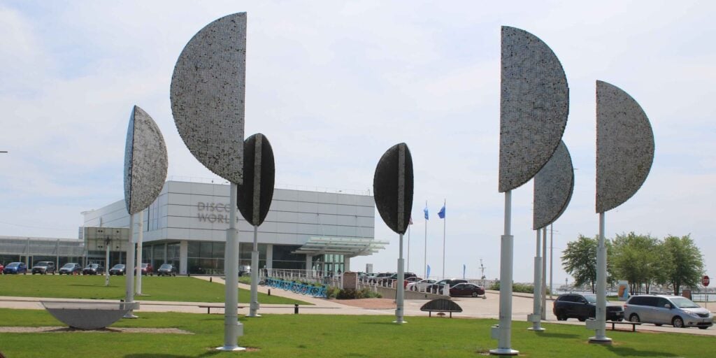 Wind leaves at discovery world in milwaukee, Wisconsin